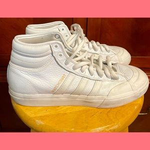 Vintage Adidas White Matchcourt  High Tops  Mens 81/2